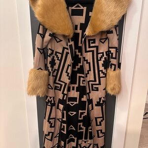 Geometric Pattern Coat with Faux Fur Trim